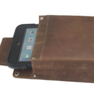 uitgevoerd in hunter leder